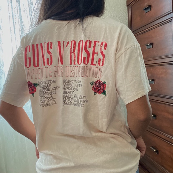 Forever 21 graphic T guns n roses - Picture 2 of 3